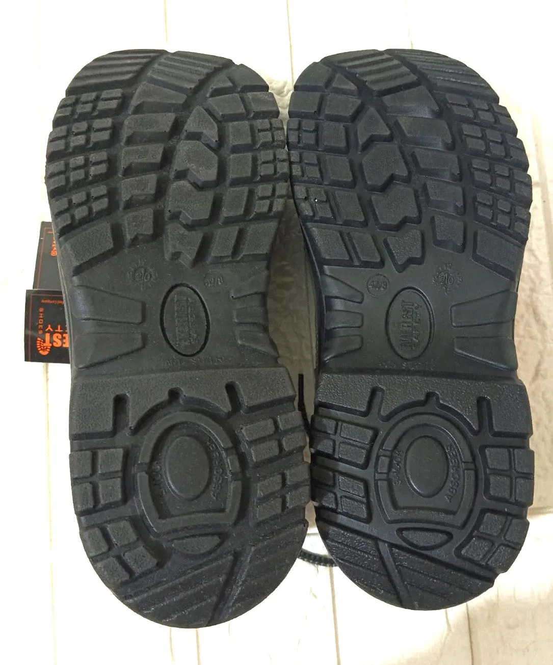 Steel Toe Shoes for Men  - Defective