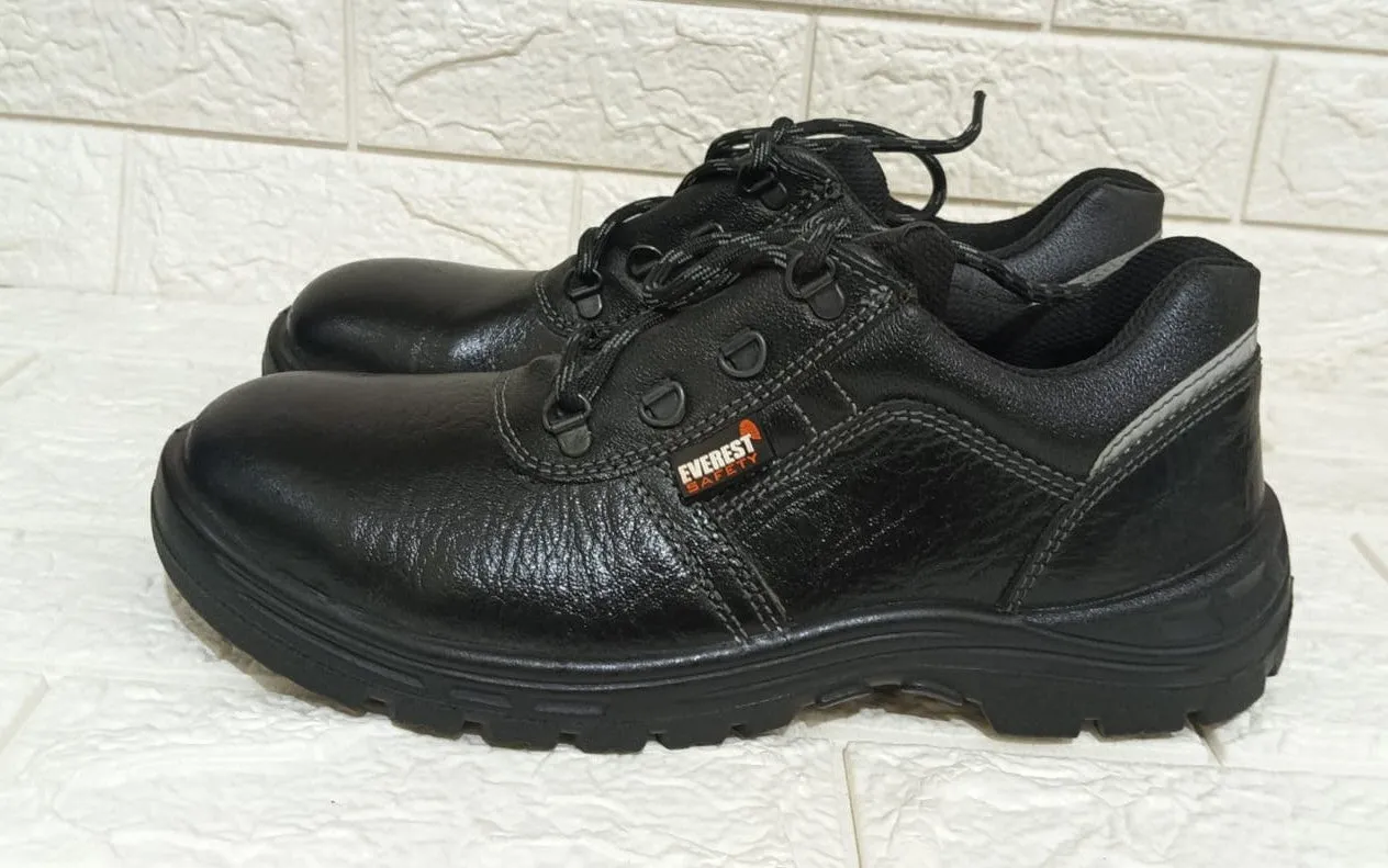 Steel Toe Shoes for Men  - Defective