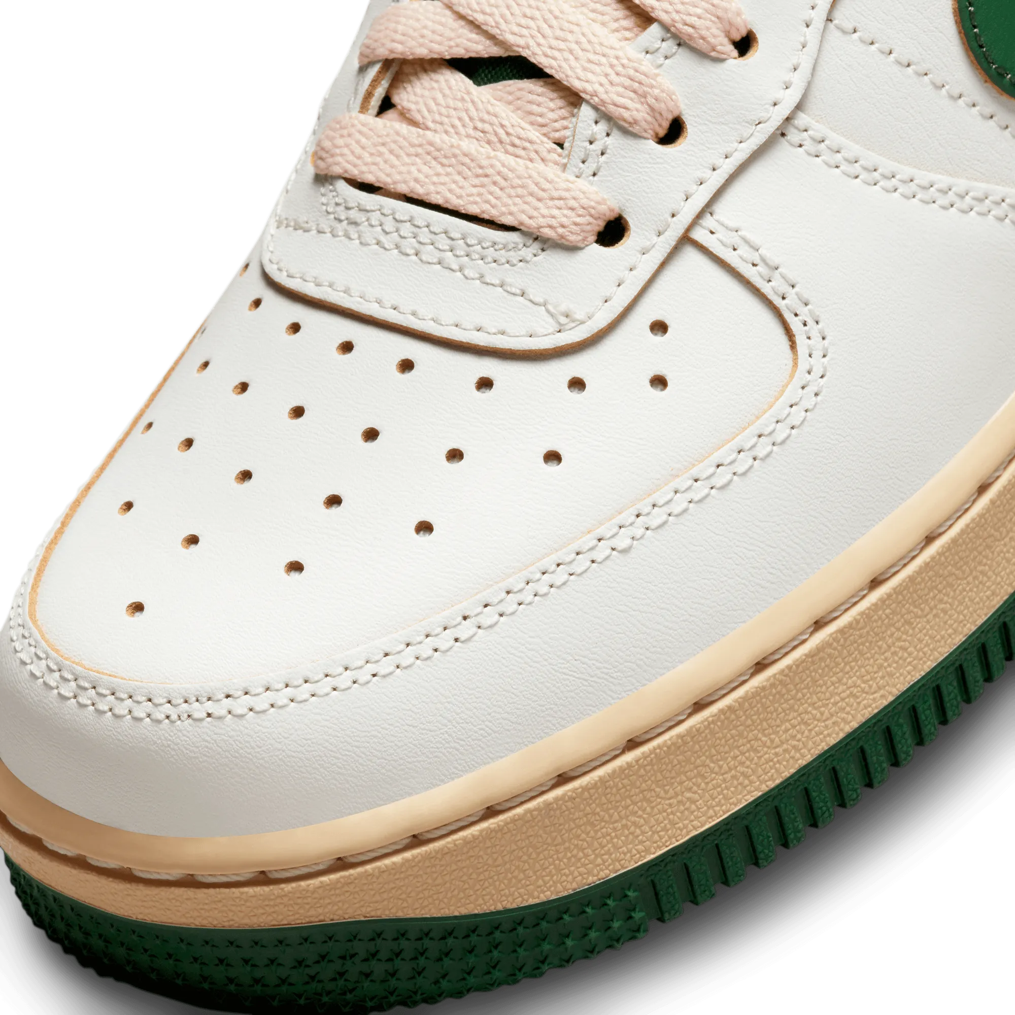 WOMEN'S NIKE AIR FORCE 1 '07 LV8 SAIL/GORGE GREEN-SESAME-PEARL WHITE